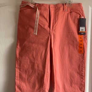 Gloria Vanderbilt Crop pants